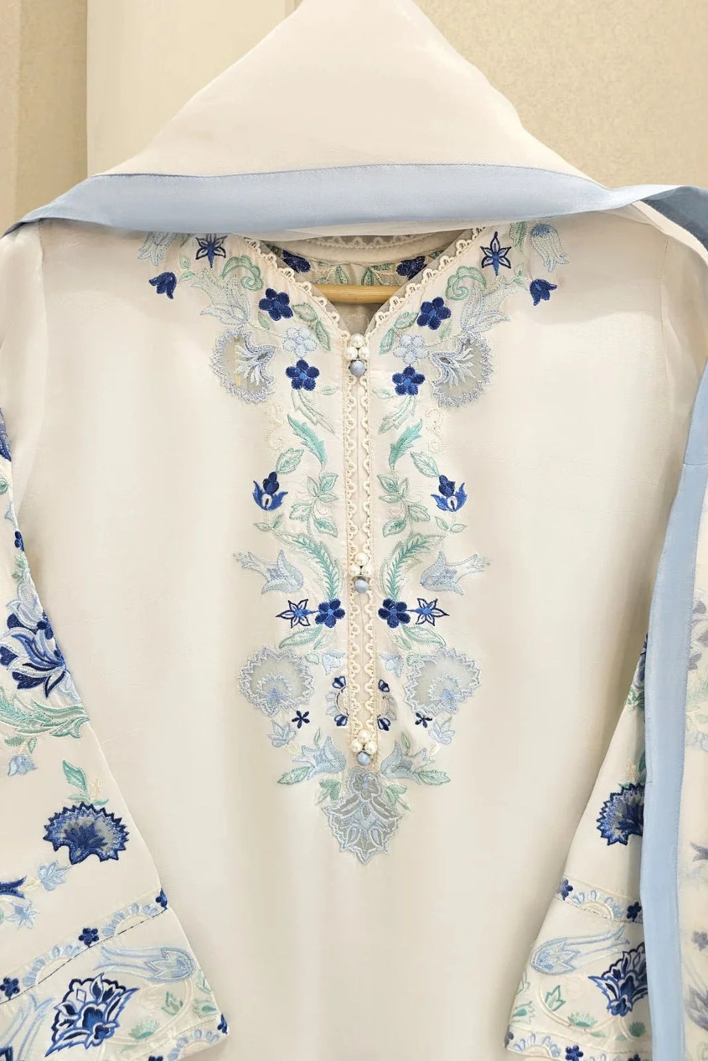 NEELUM - RAW SILK - Danoori