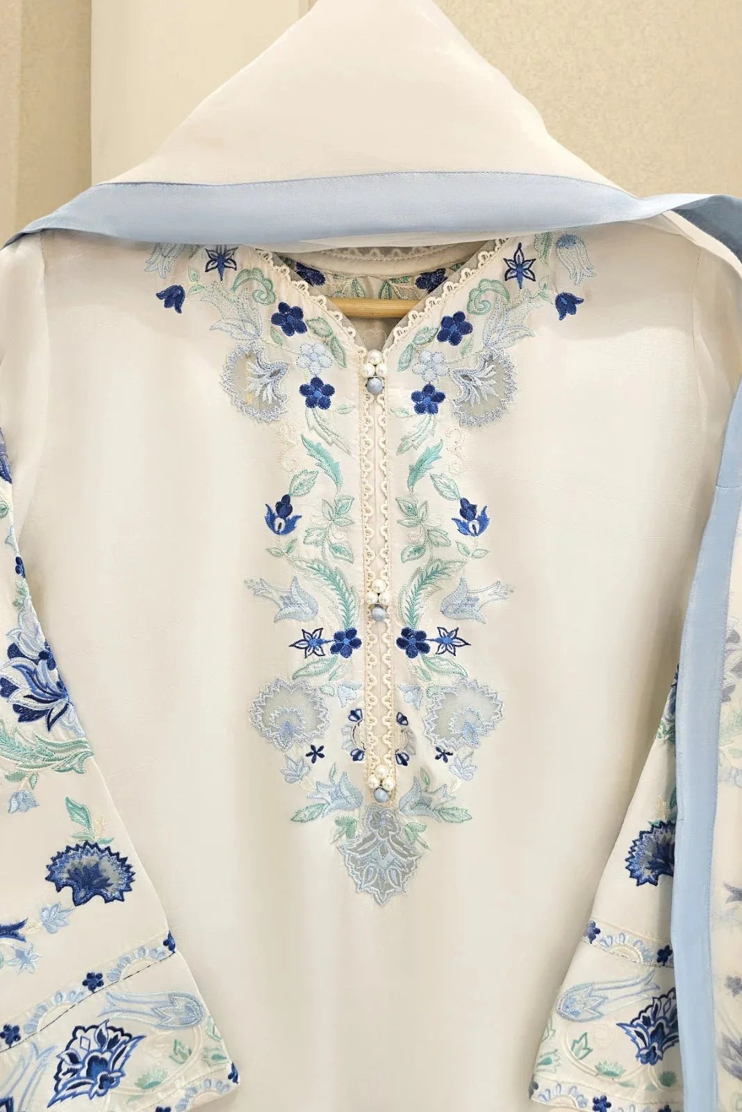 NEELUM - RAW SILK - Danoori